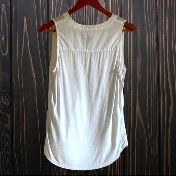 MIXED MEDIA SLEEVELESS EYELET TANK TOP BLOUSE - Picture 7 of 11